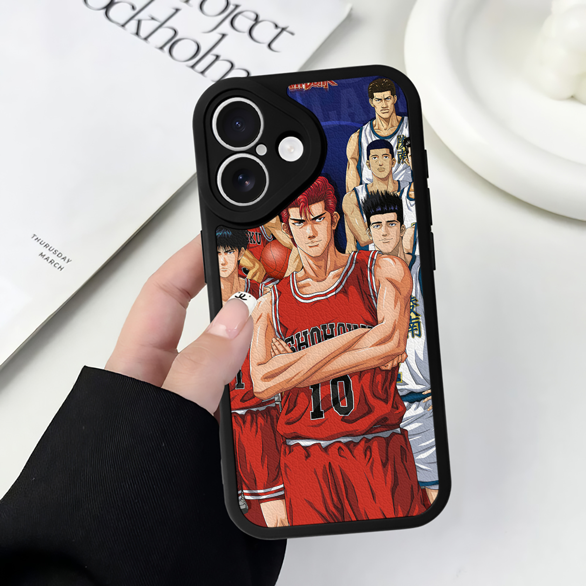 （画像用） SLAM DUNK／スラムダンク 【iPhone 16シリーズ対応】シリコンスマホケース（レザー調） 材質：シリコン